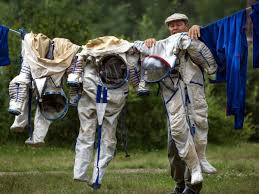 The absence of oxygen, high and low temperature, pressure compensation, radiation and solar wind. The Space Suit You Could Be Wearing A Few Years From Now Is Being Designed In A Small Workshop In Brooklyn Quartz