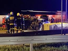 Kierowca wypadł podczas dachowania, zginął na miejscu. Wypadek Na S17 Artykuly Kurier Lubelski