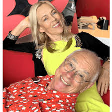 Shirtloads of Science: Fart Busting with Prof Collins (382)