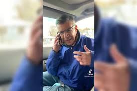 — joaquín lavín (@lavinjoaquin) april 10, 2020 si no tomamos con seriedad esta pandemia, después seguramente lamentaremos lo q teníamos q hacer y la ley q debíamos respetar. Video Tu Mama Me Dijo Que Estabai Fumando Marihuana Lavin Hizo Tiktok Y Recibio Ola De Trolleos En Redes Sociales