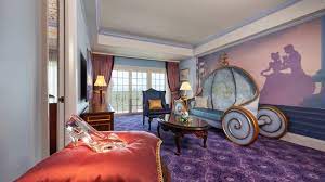 Even by disney standards, this process was a remarkable success. Hong Kong Disneyland Hotel Kingdom Club Themed Suites Hong Kong Disneyland