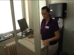 Wann ist eine mammographie notwendig? Brustkrebsvorsorge Mammographie Screening Wie Lauft So Eine Untersuchung Ab Youtube