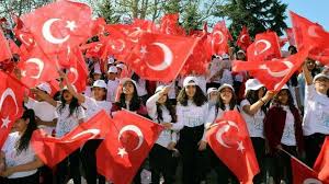 Atatürk, 23 nisan 1924'te '23 nisan' gününün bayram olarak kutlanmasına karar vermiştir. Eu1bhrsryki6am