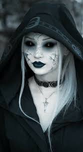 Tegan Hall (TigPinsStuff)