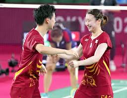 渡辺勇大選手は私の現在地が地元の選手で、応援のタペストリー飾ってあるのを歩いてて見つけました😆 おめでとうございます‼ バド混合ダブルス 渡辺、東野有紗選手銅メダル🥉 🇯🇵 返信 リツイート お気に入り 2021/07/30 12:57 msok. Otose 03z8eq2m