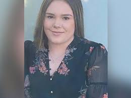 Monica elizabeth young, de 23 años, compareció frente a un juez del tribunal de distrito de nue. Australia Professora Se Declara Culpada De Abusar De Aluno De 14 Anos