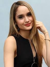 Cinta Laura Bintangi Film Hollywood Bertema Drama Musikal Showbiz Liputan6 Com