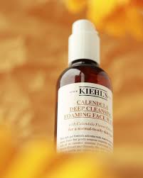 One uses exfoliation and the other fades. Kiehl S Calendula Range Review Malaysia Fishmeatdie