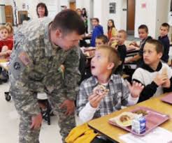 15 Soldiers Coming Home Will Make You Cry Tears Of Joy Soldiers Coming Home Soldier Homecoming Welcome Home Soldier