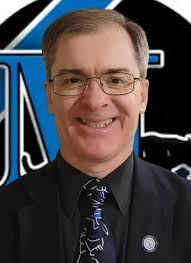 Rob Burke's Instagram, Twitter & Facebook