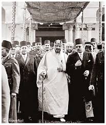 H M King Farouk I Of Egypt With King Abdulaziz Of Saudi Arabia Attending Friday S Al Azharin Al Azhar Cairo In 1946 Saudi Arabia Culture Egypt Egypt History