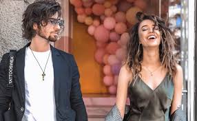 Я обычно слушаю музыку только в дороге, поэтому мой альбом такой. Vladimir Dantes Ne Ugodil Nade Dorofeevoj Sidi I Pomalkivaj Tv Ua