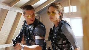 John and jane smith are an ordinary suburban couple with an ordinary, lifeless suburban marriage. Watch Mr And Mrs Smith Prime Video
