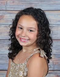 Abigail Reeder's Instagram, Twitter & Facebook