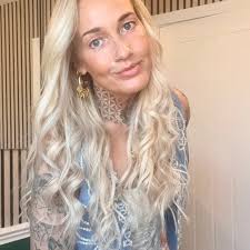 LIVE at Hot Water Comedy Club