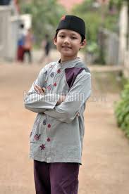 Masa kecil dan keluarga, agama, pendidikan, perjalanan karier, pacar atau kekasih, akun instagram, hingga foto terbarunya! Alwi Assegaf Akan Tinggalkan Karier Keartisan Demi Menjadi Pendakwah Tabloidbintang Com