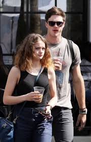 Pin By Shelby Ranae On Jacob Elordi Joey King Kissing Booth Actors