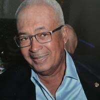 Glenn Hollingsworth's Instagram, Twitter & Facebook