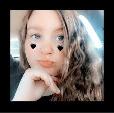 Trista Robertson's Instagram, Twitter & Facebook