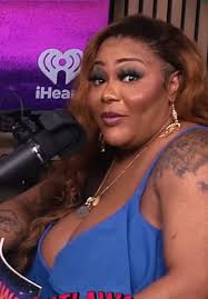 Open vs. Monogamous Relationships: Insights from T.S. Madison