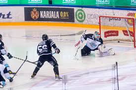 TPS nappasi riveihinsä tutun paluumuuttajan ja Ilveksessä loistaneen Joona Ikosen