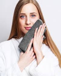 Amazon.com: LayYun Bathroom Hand Towels, Set of 2, Ultra Soft and Highly  Absorbent Face Towel, Durable Hand Towel for Everyday Use, Home, Camping,  Gym (Purple, 14 x 30 Inch) : Home & Kitchen