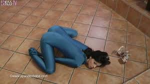 Flexible penelope in transparent latex. Hotrubberbabe Magdi In Latex Porn Video