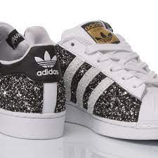 Den adidas superstar gibt es ganz prinzessinenhaft auch in rosa mit glitzer. Mimanera Shop Italian Custom Shoes