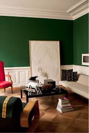 Rich Jewel Tone Emerald Green Wall Paint Pairs Perfectly With Traditional Hardwood Inlay Flooring White Crow Living Room Green Green Painted Walls Green Rooms