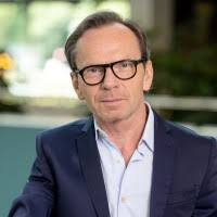 200+ "Barentsen" profiles