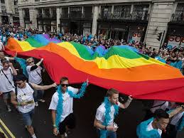 Durante tres días policías y grupos de gays, lesbianas, bisexuales y transgénero (lgbt) en compañía de estudiantes se enfrentaron violentamente. Dia Del Orgullo Gay 2020 Global Pride 2020 En Vivo Sigue Aqui El Evento Para Celebrar El Dia Del Orgullo Lgtb Youtube Facebook Y Twitter Comunidad Homosexual Homosexuales Video Respuestas El Comercio Peru