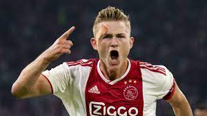 Matthijs de ligt is de broer van wouter de ligt (afc amsterdam onder 21). Psg Hijacks Ajax Defender Matthijs De Ligt S Transfer To Barcelona Sports India Show