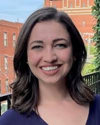 Mary Moonen's Instagram, Twitter & Facebook