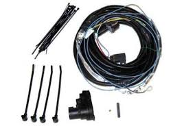 Follow the directions that came with trailer hitch wiring connector to connect this wire to the proper pin in the connector. 2014 2018 Jeep Cherokee Tow Hitch Wiring Harness Kit 82213938ag My Mopar Parts