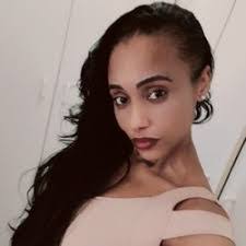 Olivia Sanderson's Instagram, Twitter & Facebook