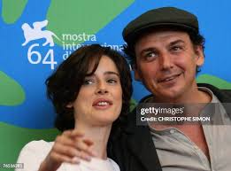 54 fotos e imágenes de alta resolución de En La Ciudad De Sylvia