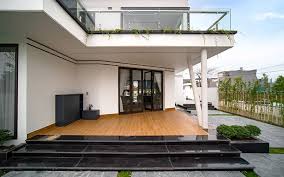 Bậc tam cấp phong thủy: Sự Hòa Quyện Hoàn Hảo Giữa Thiên, Địa, Nhân