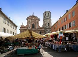 Banca monte dei paschi 131 km. Basilica Di San Prospero Reggio Emilia