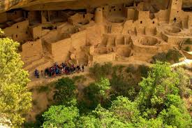 El agua mineral proviene de la fuente de los siete minutos y es típicamente entre 100 y 104 grados, por lo que es un poco más suave que muchas aguas termales de colorado. 40 Lugares Turisticos En Colorado Denver Que Debes Conocer Tips Para Tu Viaje