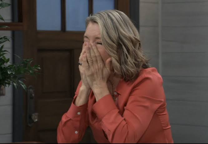 GENERAL HOSPITAL: Nina Stabs Brennan with Drew's Meds