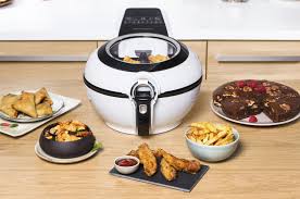 Optisch erinnern die modelle bedingt an klassische fritteusen, sind dabei jedoch etwas größer und teilweise moderner aufgebaut. Tefal Heissluftfritteuse Actifry Genius