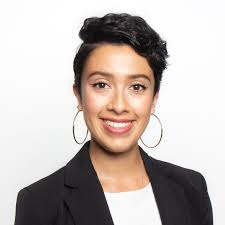 Alejandra Acosta's Instagram, Twitter & Facebook