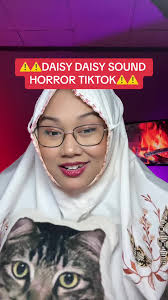 Gimana setelah tau faktanya apakah masih merinding denger lagunya?  #nyeremserem #ghinaeroz #GEROZ