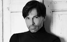 Náray tamás egy év után hazajött magyarországra, ugyanis hamarosan új könyve jelenik meg spanyol édesipari gasztronómia témában. Naray Tamas Es Parja