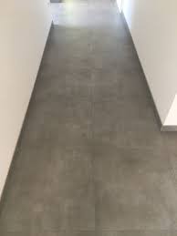 Fliese betonoptik weiß matt 30x60cm evolve white d067 atlas concorde abverkauf. Beton Optik Fliesen Flur 60x60 Haus Fliesen Fliesen Flur Haus Bodenbelag