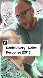 🎶 **Daniel Avery