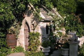 Deko Gartenhaus Aus Steinguss Sidebury Garden Gothic Garden Garden Design Potting Shed