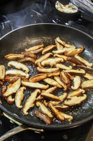 The Best Way To Cook Shiitake Mushrooms Simplefitvegan Recipe Shiitake Mushrooms Recipes Stuffed Mushrooms Shitake Mushroom Recipe