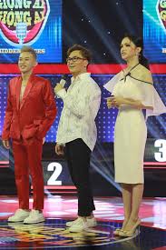 Anh là cựu thành viên của nhóm nhạc 365daband, anh hoạt động với nhóm từ năm 2010 đến năm 2016 (khi nhóm dừng hoạt động). Hoa Háº­u HÆ°Æ¡ng Giang Gay Sá»'t Vá»›i Tháº§n Thai Cá»±c Vá»¯ng Khi Song Ca Cung Co Gai Hat Ngang Phe