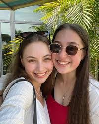 Brianna Saylor's Instagram, Twitter & Facebook